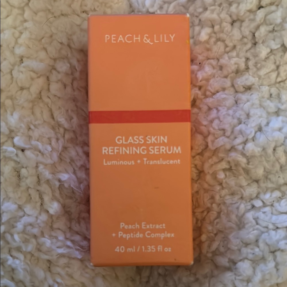 NWT Glass Skin Refining Serum